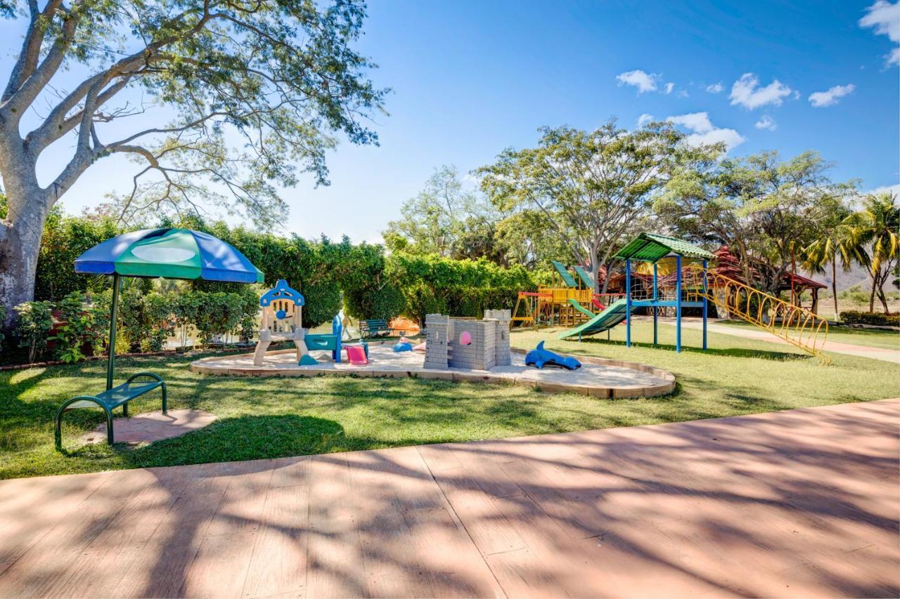 Resort Y Parque Acuatico Valle Dorado Эль-Росарио Экстерьер фото
