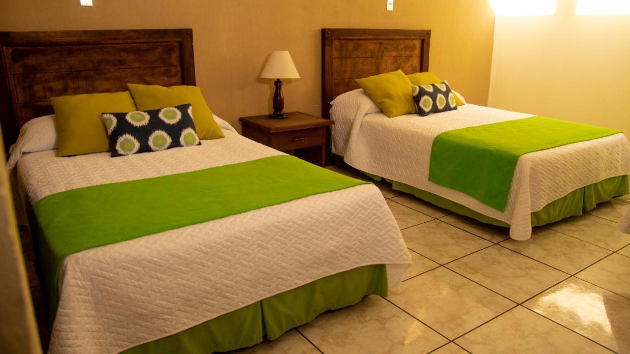 Resort Y Parque Acuatico Valle Dorado Эль-Росарио Экстерьер фото