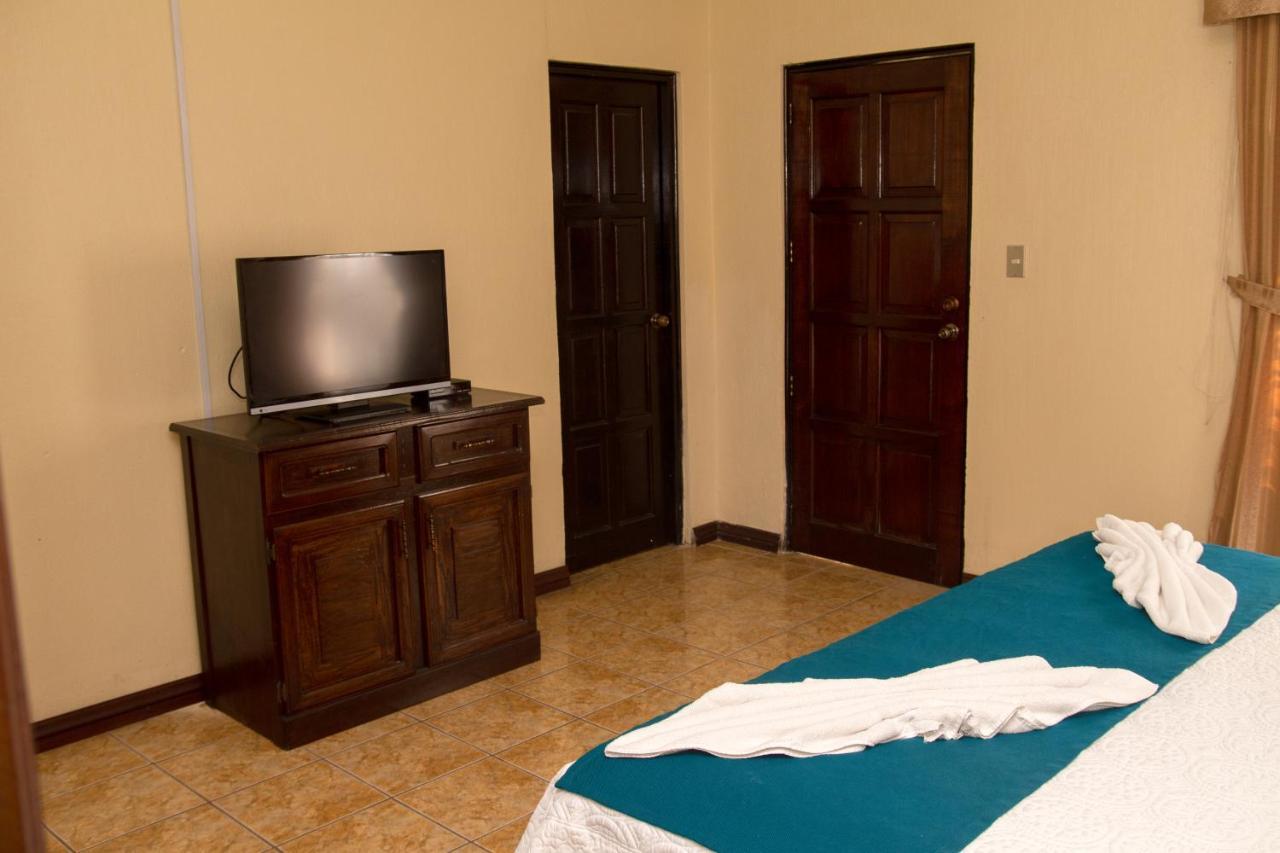 Resort Y Parque Acuatico Valle Dorado Эль-Росарио Экстерьер фото