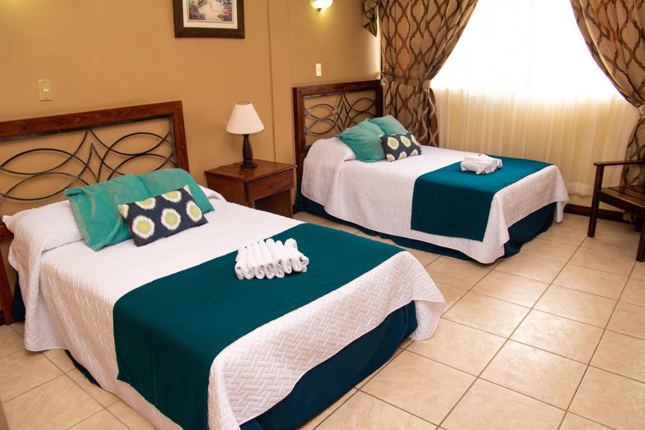 Resort Y Parque Acuatico Valle Dorado Эль-Росарио Экстерьер фото